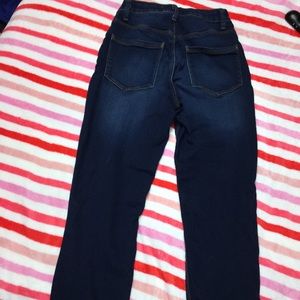 Pair of dark blue jeans size 3 in jurors